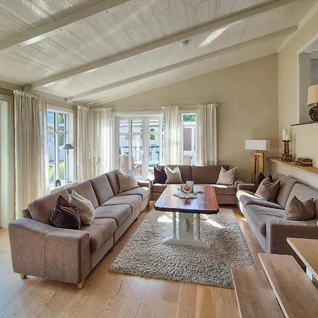 3 Bedroom Lovely In *