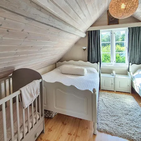 3 Bedroom Lovely Home In Vikebygd Дом отдыха