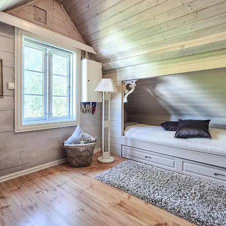 Stunning In With House A Mountain View Vikebygd